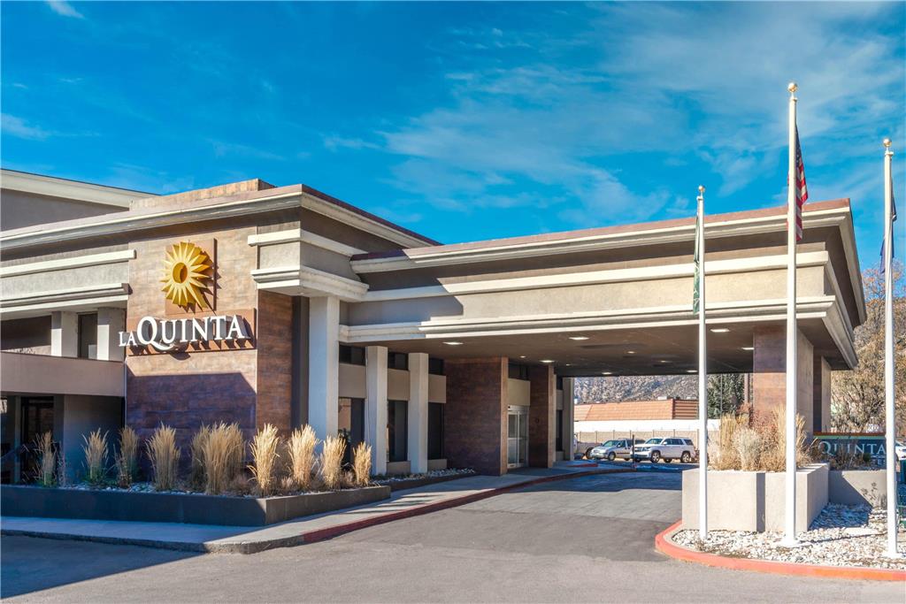 La Quinta Inn & Suites by Wyndham Glenwood Springs - photo 6
