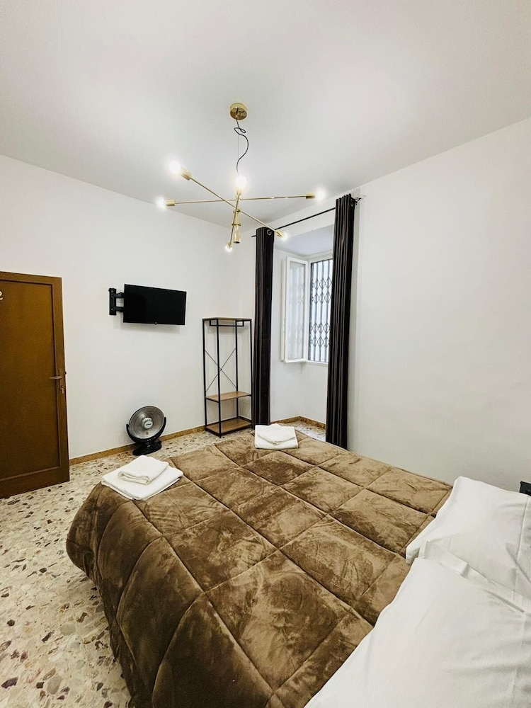Prime Rooms Verdi - last minute hotel in Florence
