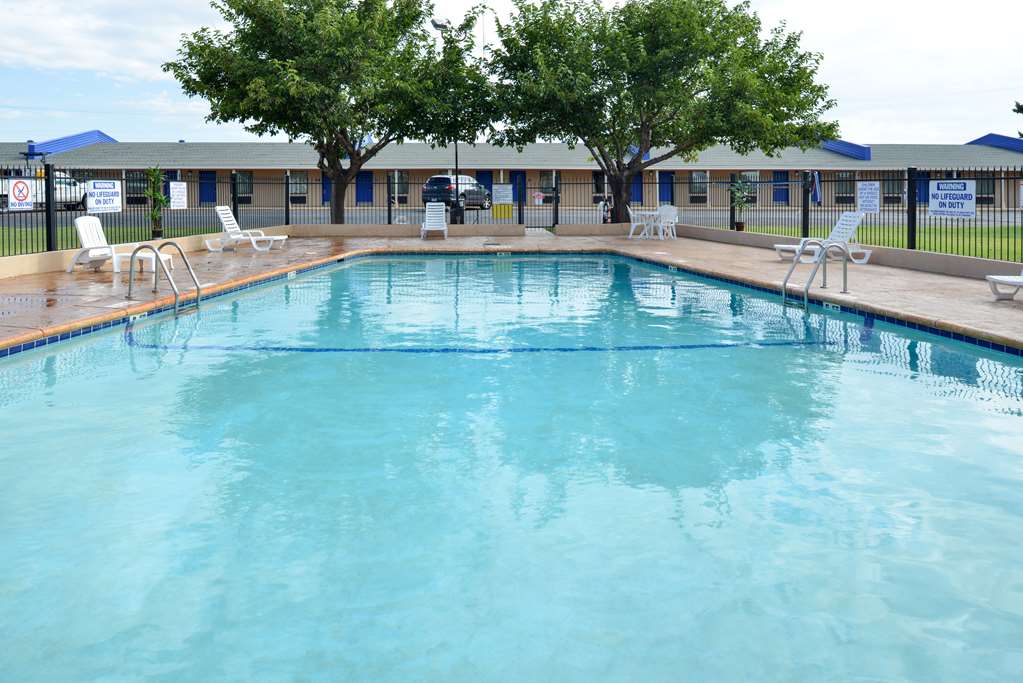 Americas Best Value Inn Lubbock East - photo 26