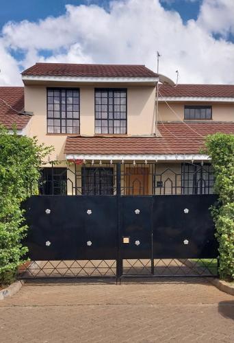 Mamu's Residence Near Jkia