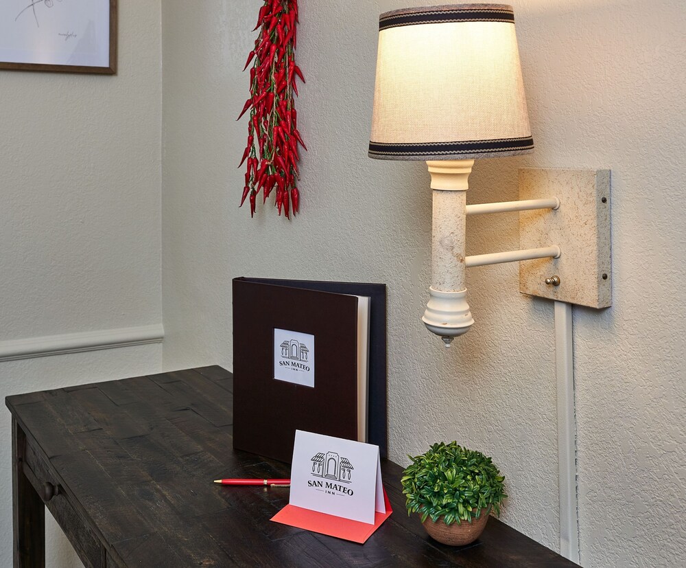 San Mateo Inn - photo 14