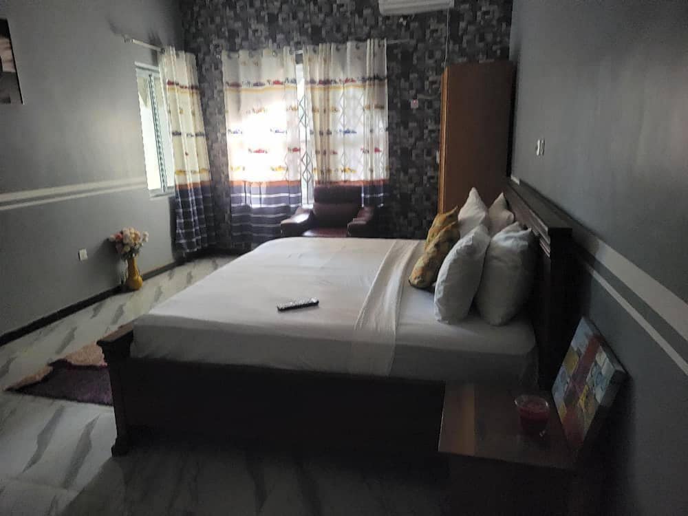 Hide View Hotel — Unknown City — photo 5