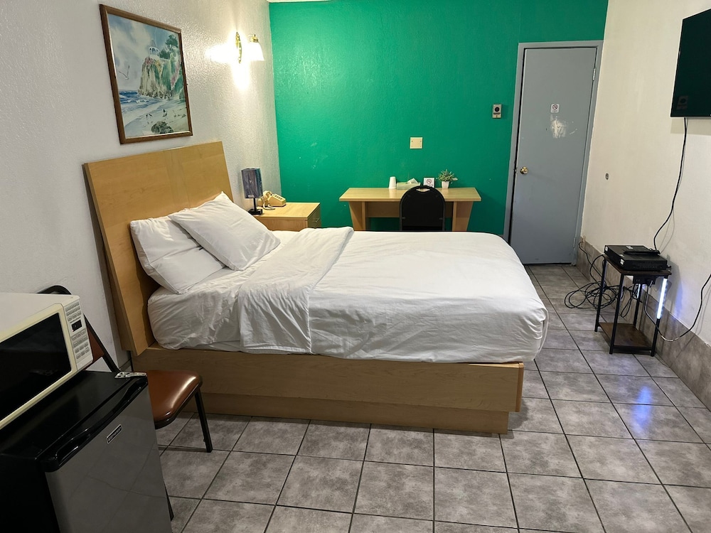 Tides Motor Inn at Stehli Beach - photo 7