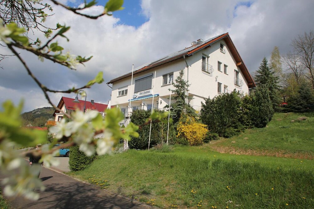 Hotel Waldblick - carbon neutral hotel in Treffurt