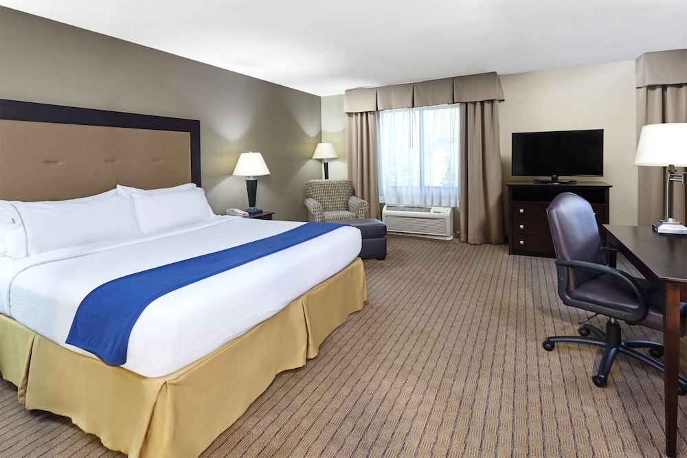 Holiday Inn Express Hotel & Suites Madison Verona by IHG - photo 16