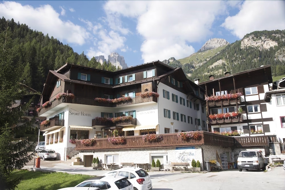 Sport Hotel Enrosadira in Campitello Di Fassa, Italy