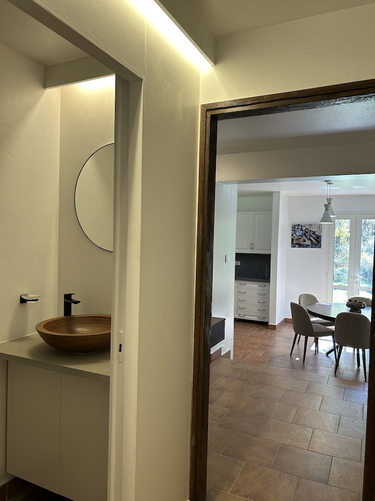 Nirvana hotel - carbon neutral hotel in Beirut