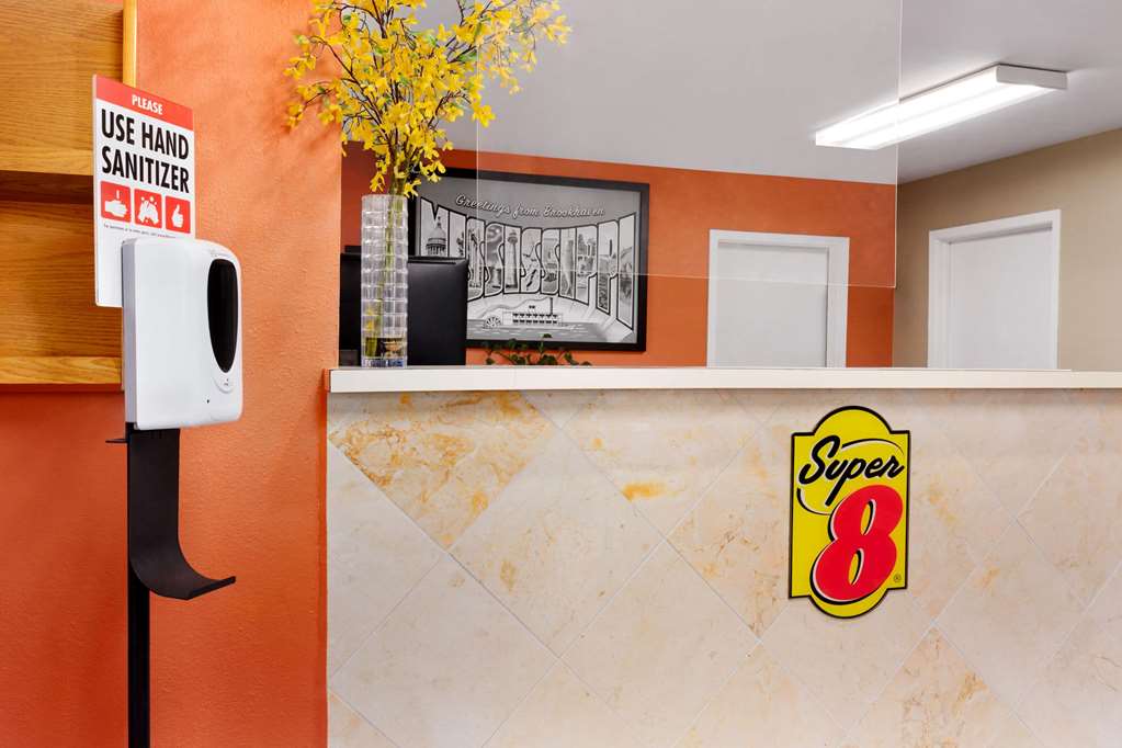 Super 8 by Wyndham Brookhaven - photo 2