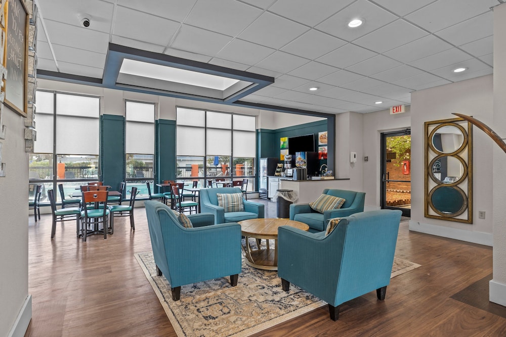 Garnet Inn & Suites Morehead City near Atlantic Beach - photo 7