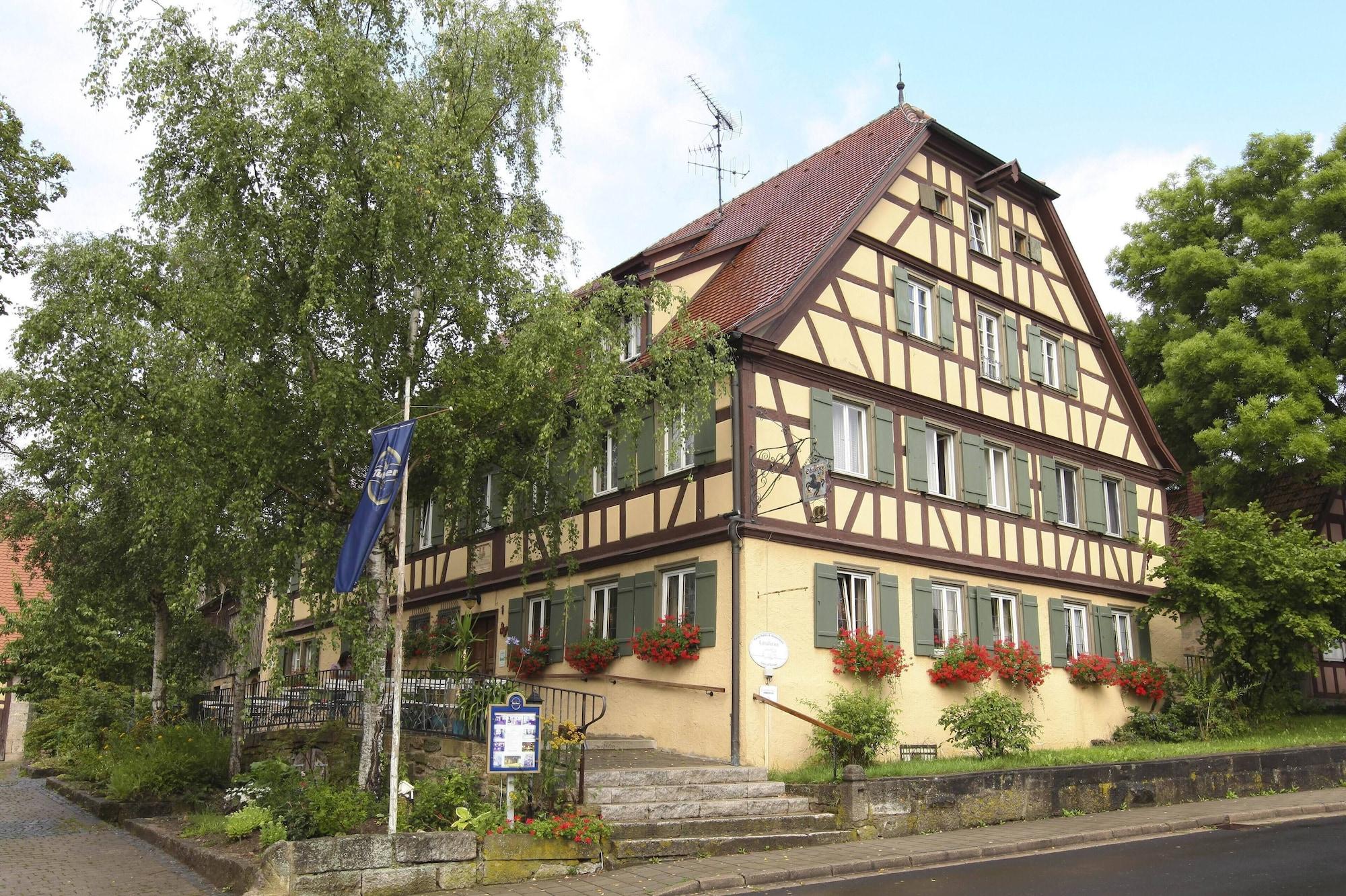 Landhotel Schwarzes Ross — hotel in Steinsfeld