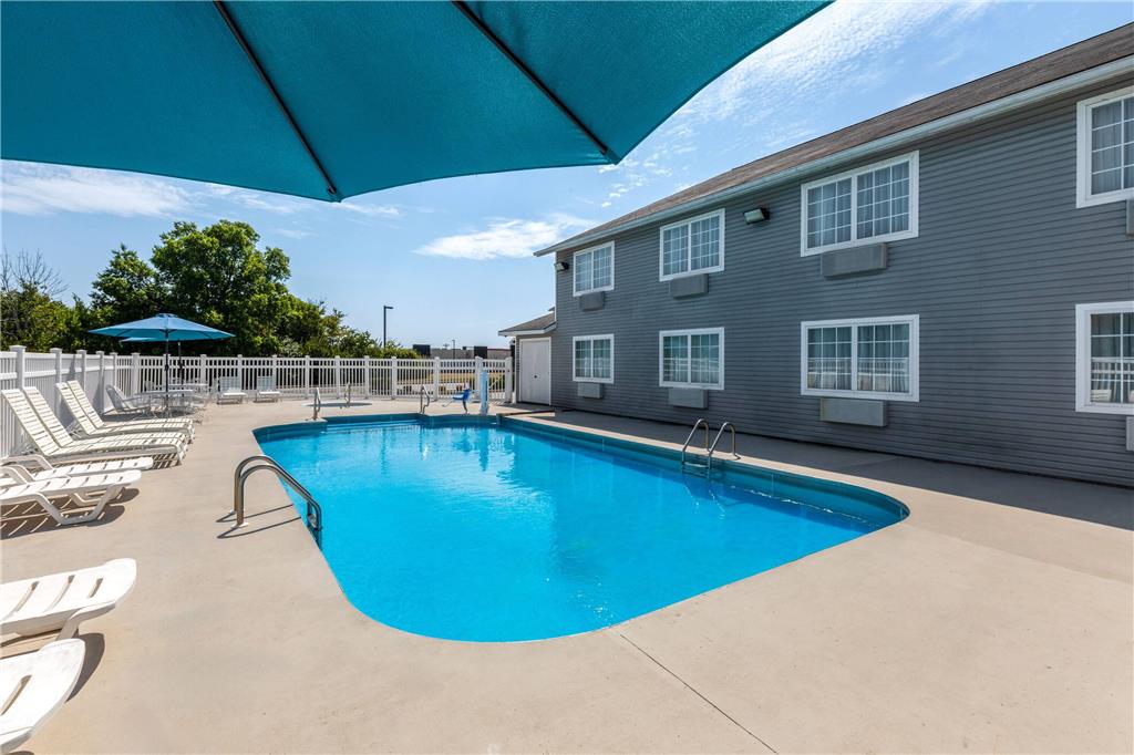 Days Inn by Wyndham Mountain Home - photo 8