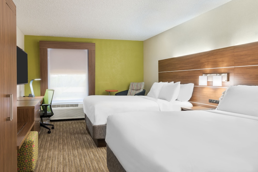 Holiday Inn Express Hotel & Suites Bentonville by IHG - photo 5