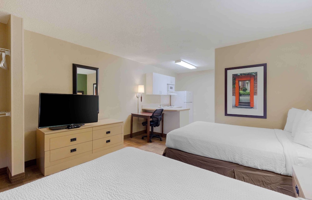 Extended Stay America Select Suites Fayetteville Owen Dr - photo 13