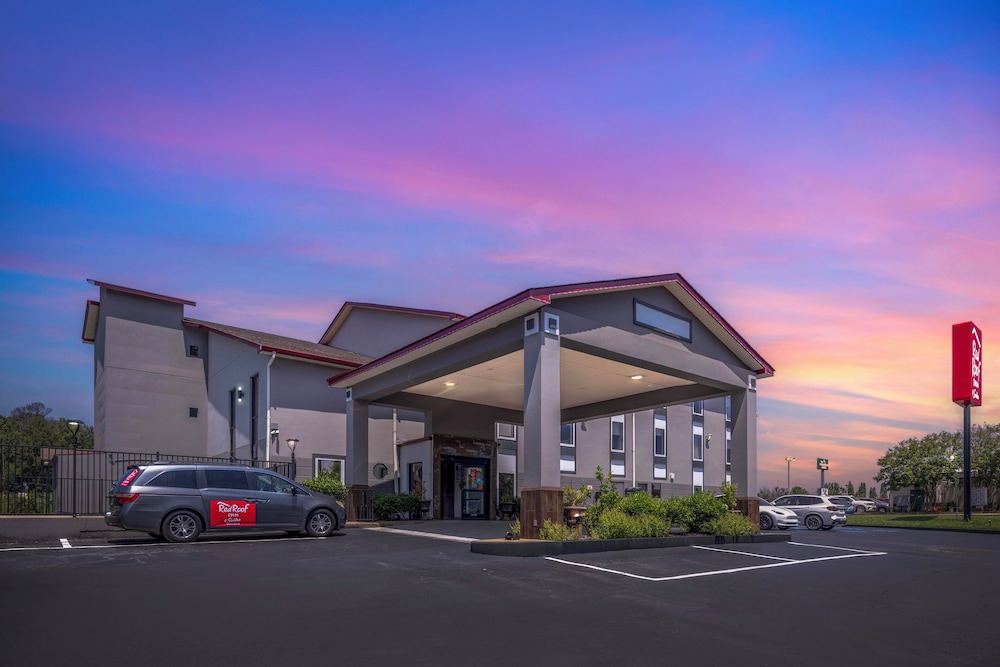 Americas Best Value Inn And Suites Clinton Jackson - photo 33