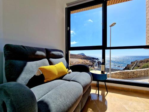 Las Rocas by the Ocean Wifi And Sea View — hotel near Tenerife Sur Airport