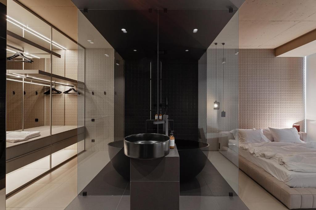 Sea and Sky Apartment — 4-Star Luxury Hotel in Odessa, Ukraine