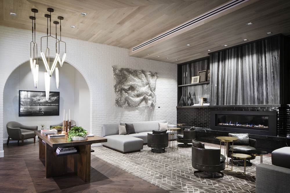 Halcyon a hotel in Cherry Creek - photo 2