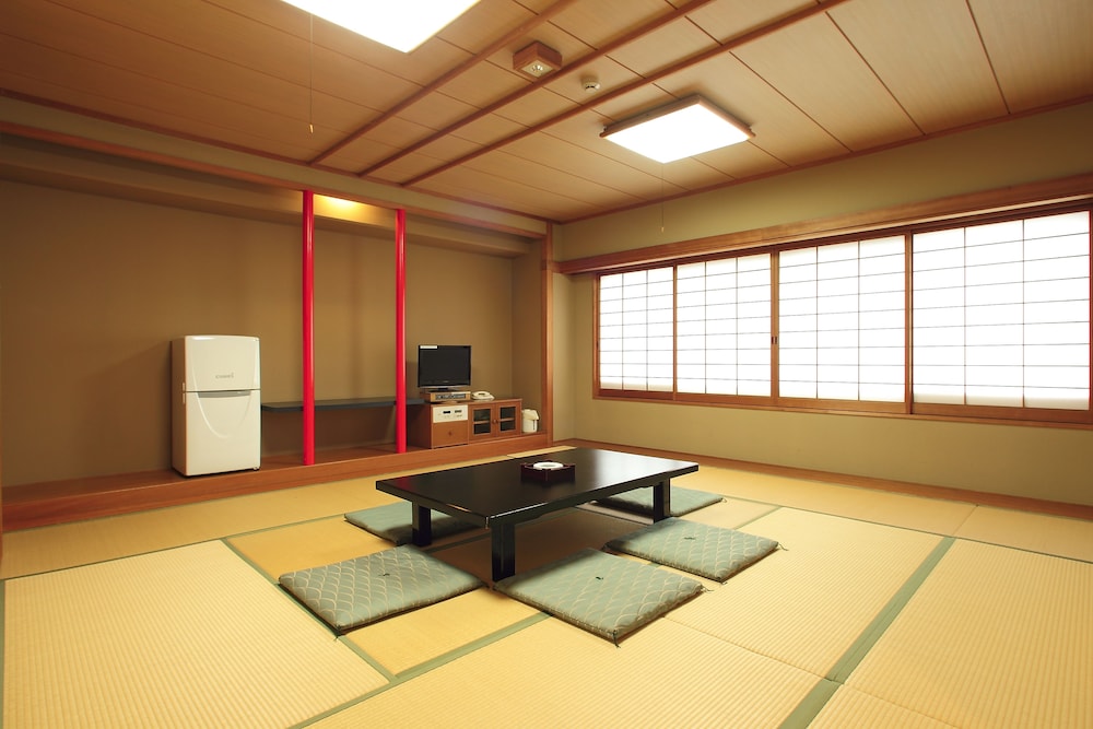 Hotel Kinsuien — Saiki — photo 5