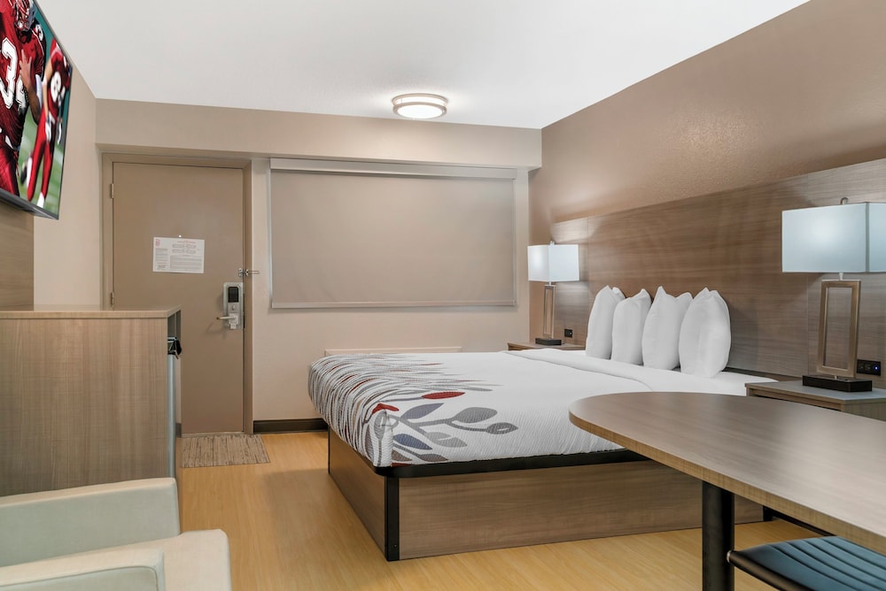 Red Roof Inn Detroit Rochester Hills Auburn Hills - photo 13