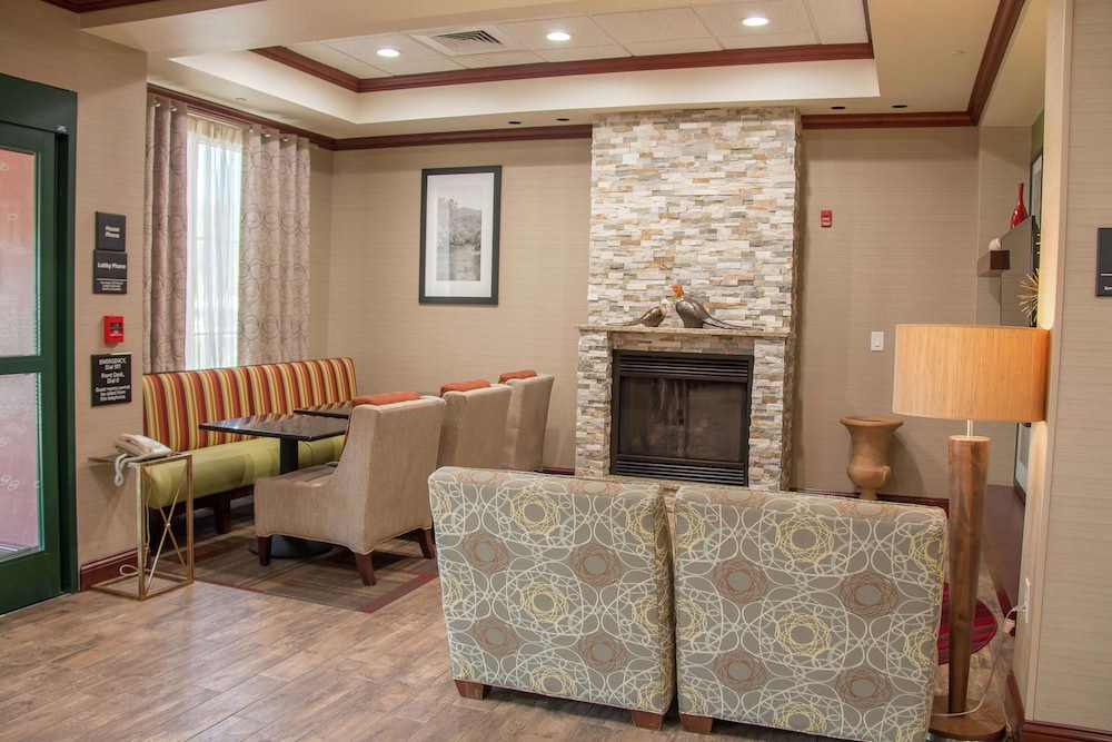 Hampton Inn Murphy - photo 3