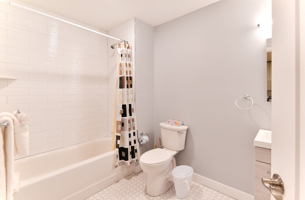 Global Luxury Suites Longwood Medical - photo 41