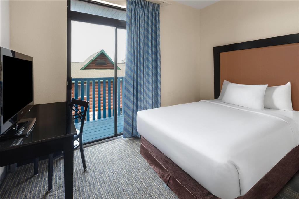 Days Inn by Wyndham Mackinaw City Bridgeview Area - photo 26