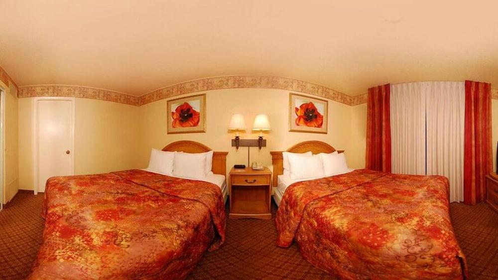Pan American Inn & Suites - photo 7