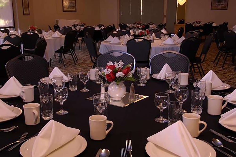 Yuma Inn & Suites - photo 21