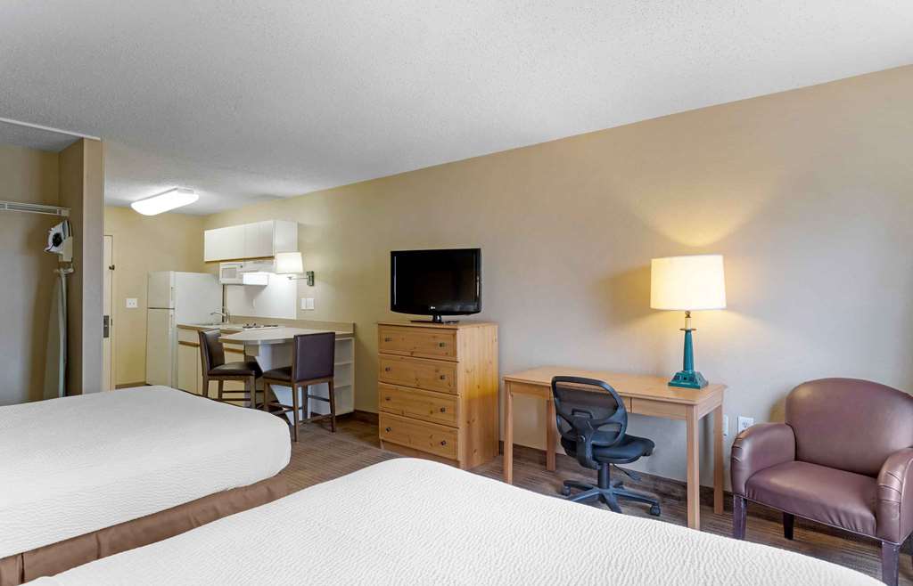 Extended Stay America Suites Houston Galleria Uptown - photo 23