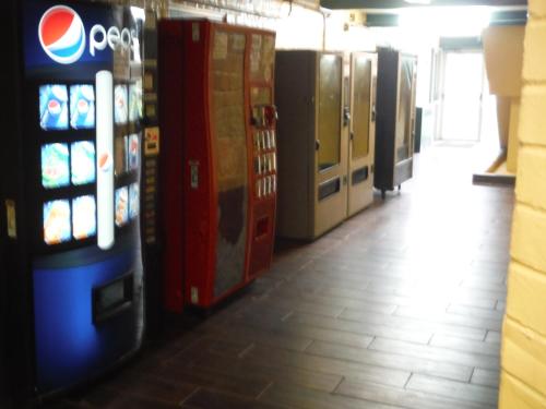 Budgetel Inn & Suites Hotel - photo 26