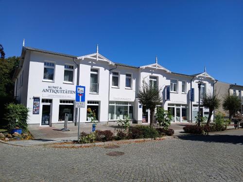 Ingrid Bauer 3 — 4-Star Luxury Hotel in Ostseebad Kuehlungsborn, Germany