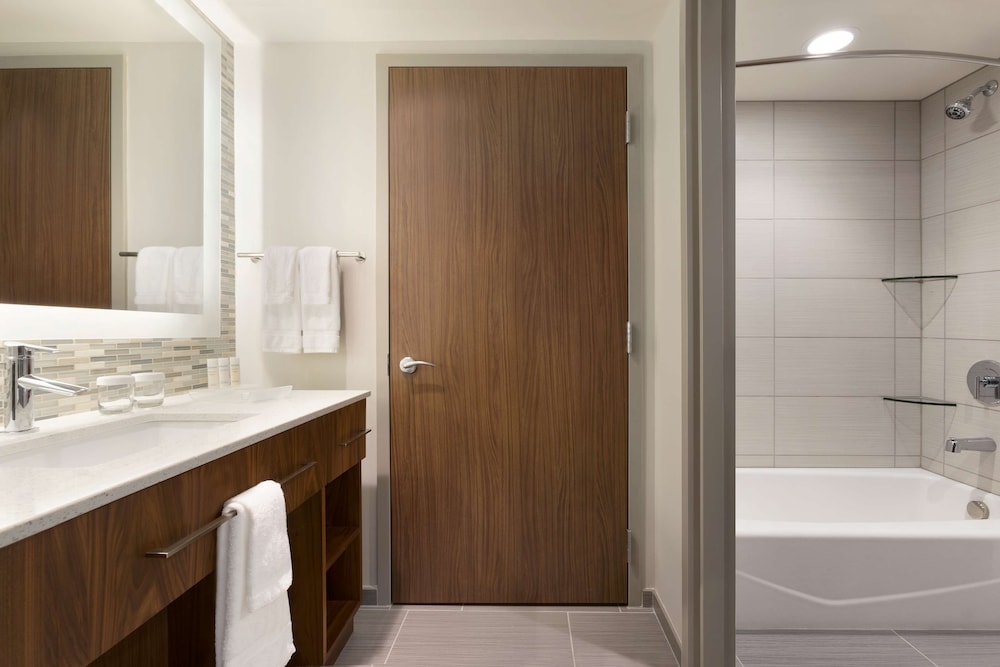 Homewood Suites by Hilton Pittsburgh Downtown - photo 29