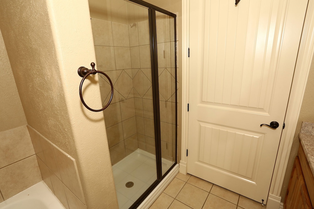 Eagles Nest Condo Resort - photo 26