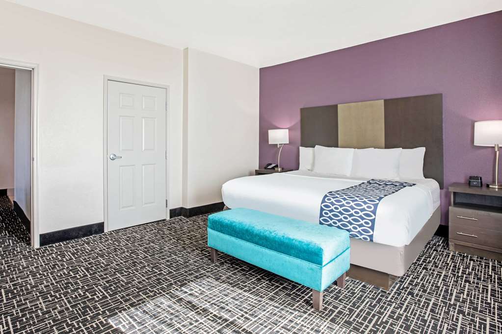 La Quinta Inn & Suites by Wyndham Corpus Christi Portland - photo 22