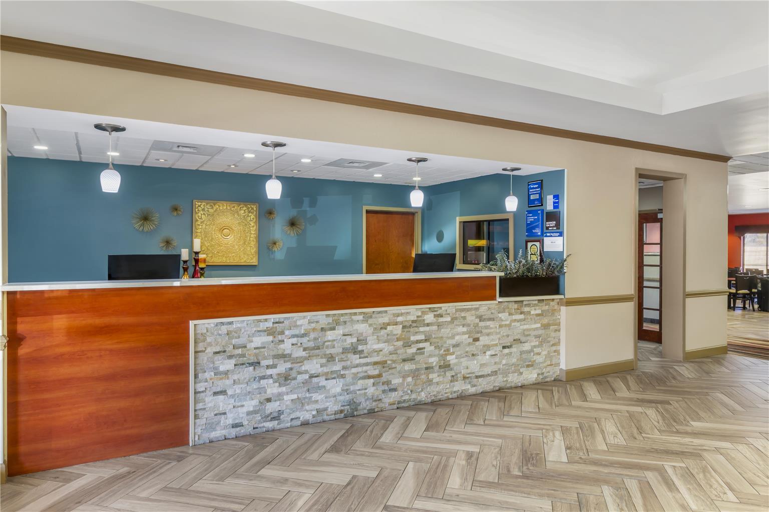 Best Western Plus Suites Greenville - photo 30