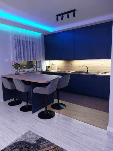 Bee Happy Apartament Wrzesnia ll — 4-Star Luxury Hotel in Wrzesnia, Poland