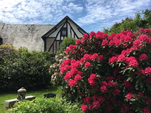 Le Logis de Pitry — 4-Star Luxury Hotel in Thierville-Sur-Meuse, France