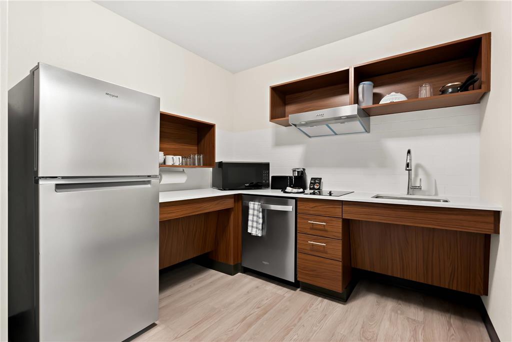 Everhome Suites Huntsville Research Park - photo 20