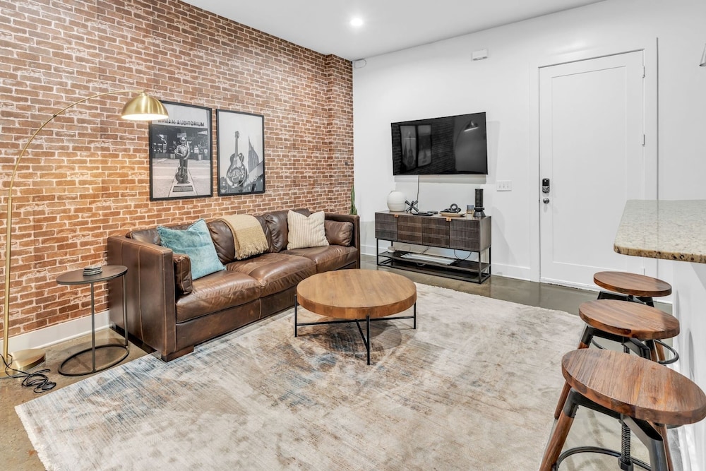 Harmony Hideaway — 4-Star Luxury Hotel in Nashville, United States
