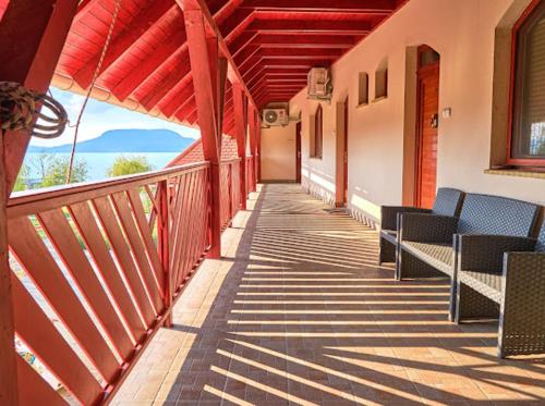 Strand Apartman — 4-Star Luxury Hotel in Fonyod, Hungary