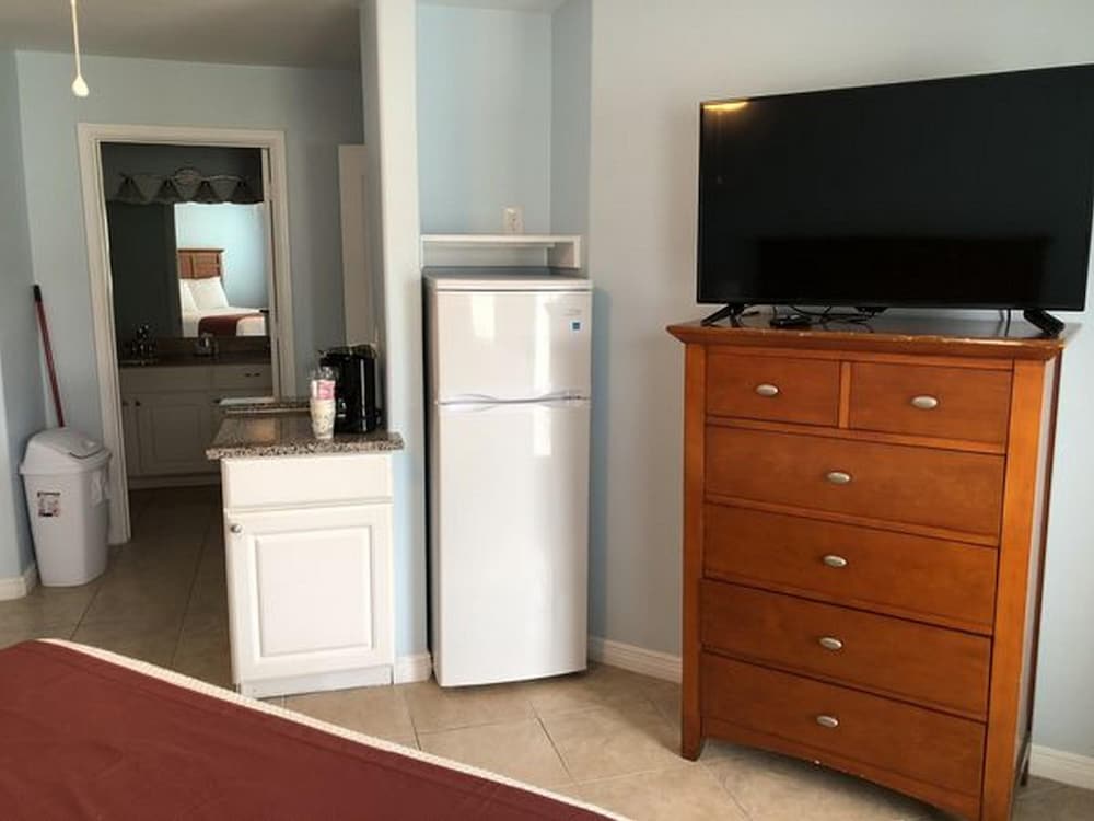 Beachgate CondoSuites and Oceanfront Resort - photo 93