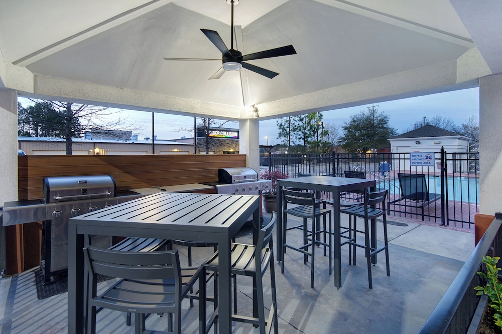 Candlewood Suites Columbia Ft. Jackson by IHG - photo 57