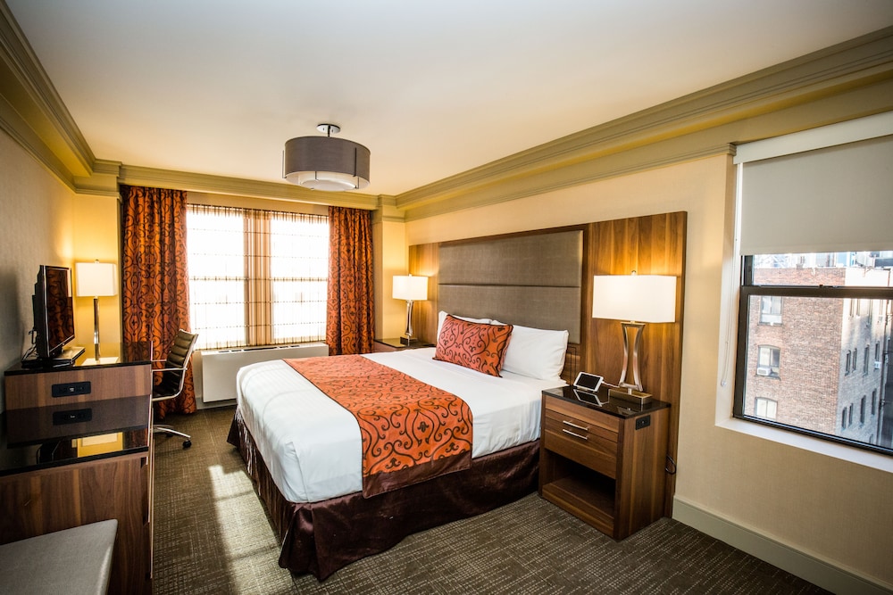 The Belvedere Hotel - photo 9