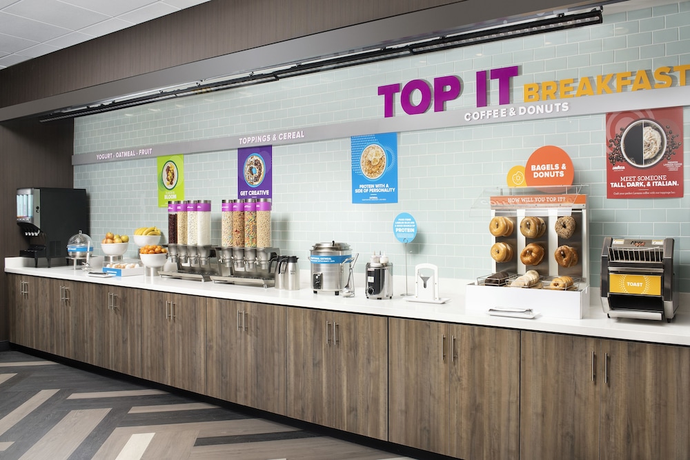 Tru by Hilton Louisville East - photo 21