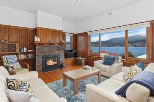 Bellerive Bluff Magic A Tranquil Panoramic Escape - last minute hotel in Bellerive
