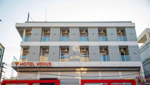 Hotel Venus - carbon neutral hotel in Veraval