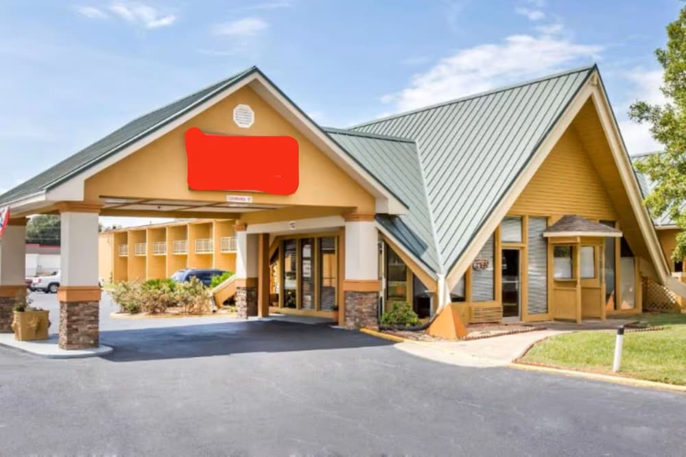Perry Inn & Suites National Fairground I 75 - photo 43