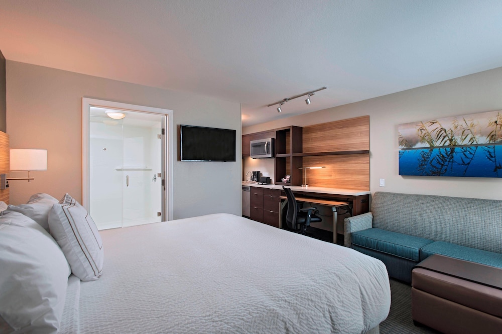 TownePlace Suites by Marriott Lakeland - photo 8