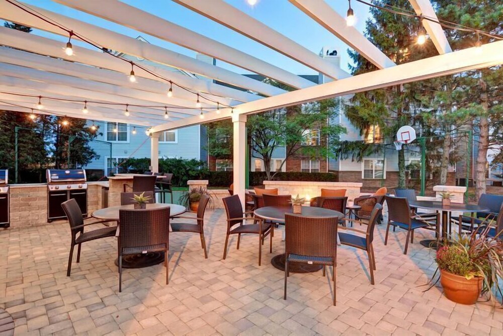 Staybridge Suites Columbus Worthington - photo 29