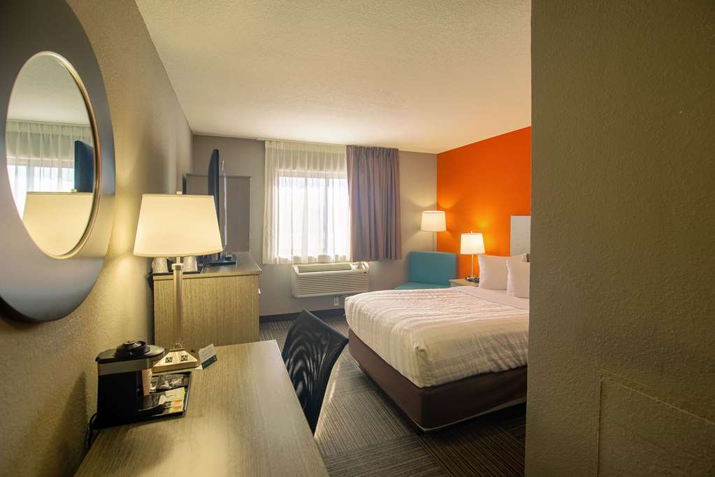 Quality Inn & Suites Hammond Near I 8090 - photo 41